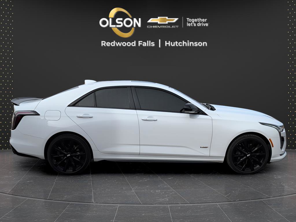 Used 2022 Cadillac CT4 V w/ LPO, ONYX Package image 6