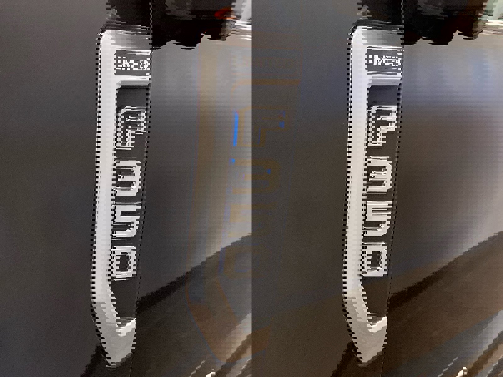 Used 2020 Ford F350 Limited w/ FX4 Off-Road Package image 15