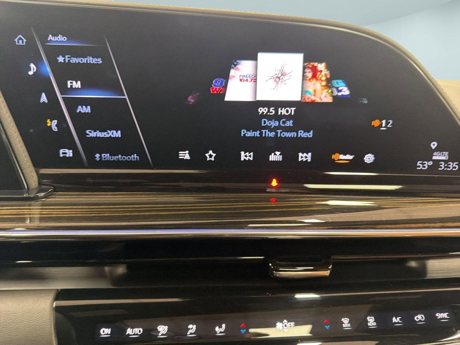 Used 2024 Cadillac Escalade ESV Sport w/ LPO, ONYX Package image 22