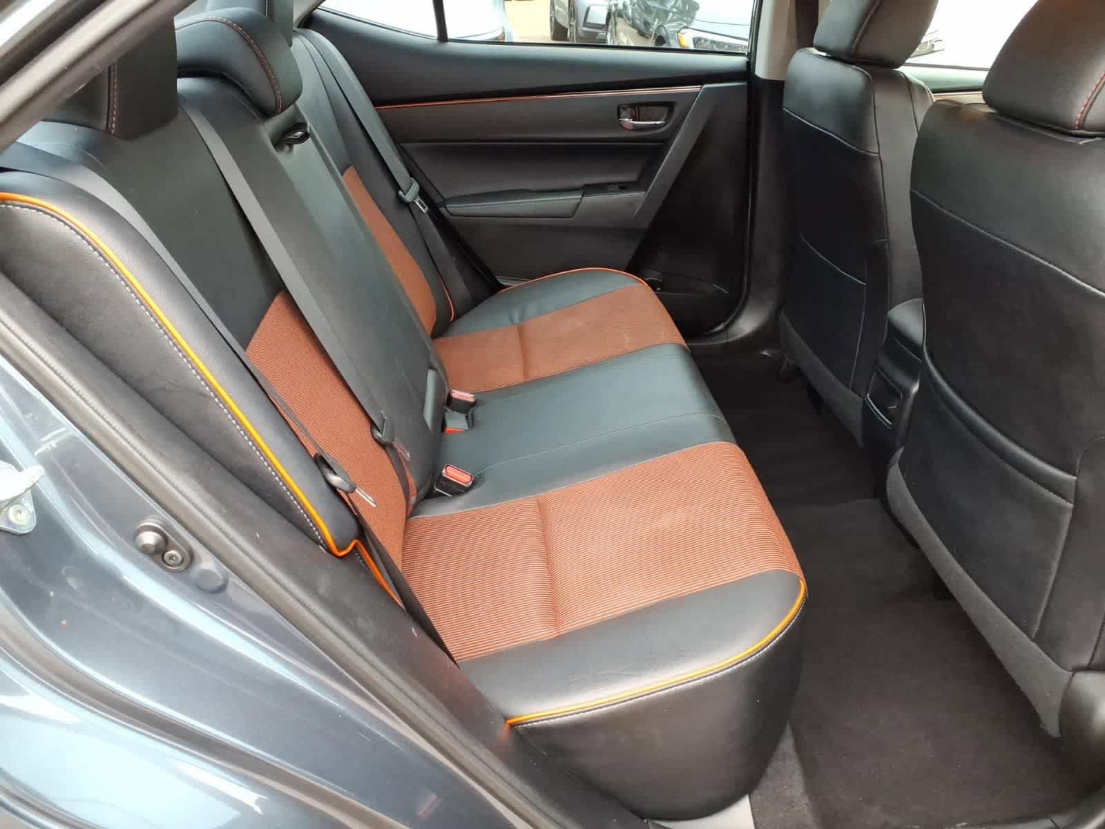 Used 2018 Toyota Corolla SE FWD image 12