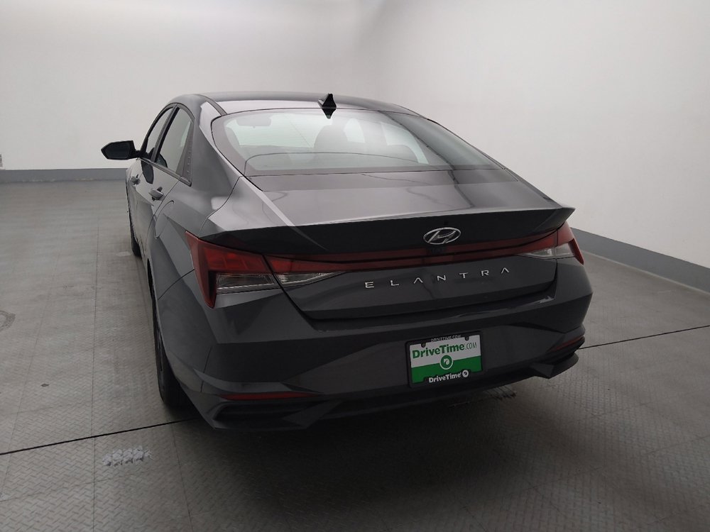 Used 2023 Hyundai Elantra SEL image 6