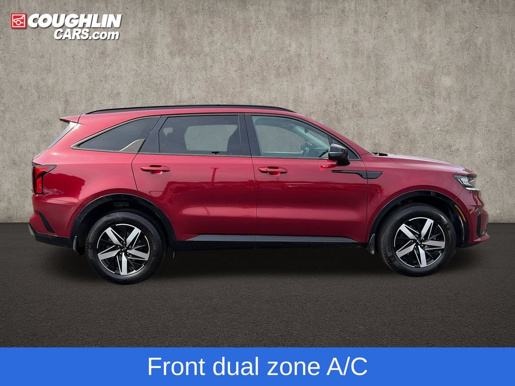 Used 2021 Kia Sorento EX w/ Panoramic Sunroof Package AWD/4WD image 11