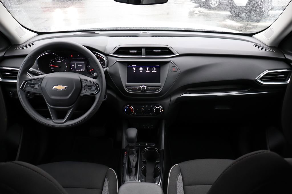Used 2023 Chevrolet TrailBlazer LT image 34