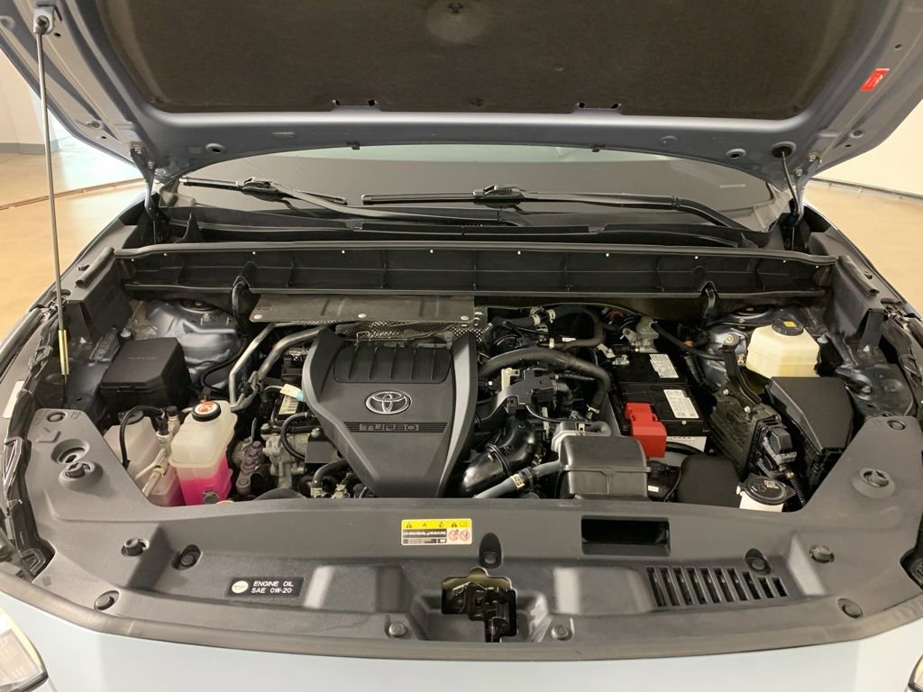 Used 2023 Toyota Highlander XLE image 45