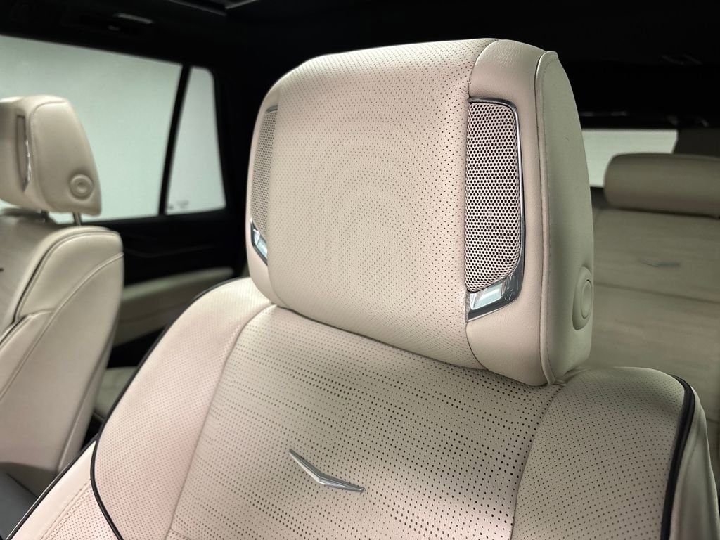 Certified 2023 Cadillac Escalade Sport w/ LPO, ONYX Package image 30