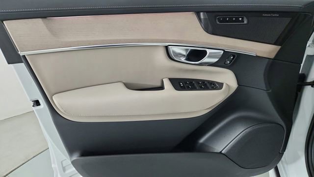 Certified 2026 Volvo XC90 B6 Ultra w/ Protection Package AWD/4WD image 48