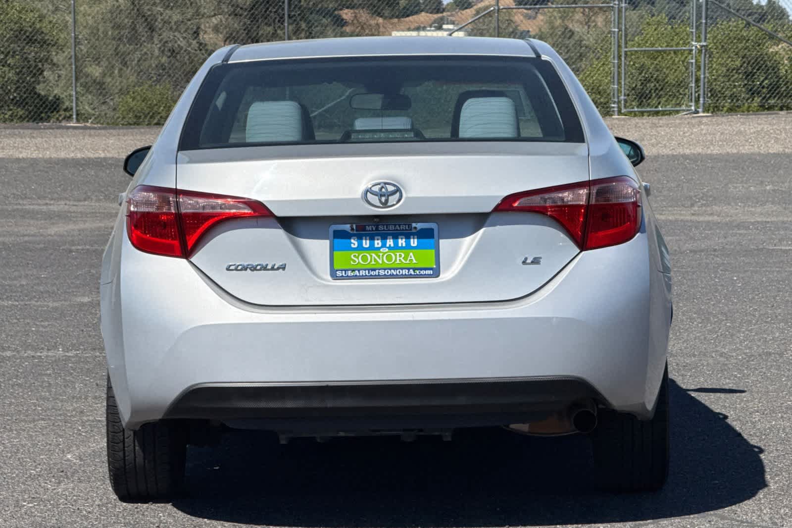 Used 2018 Toyota Corolla LE FWD image 4