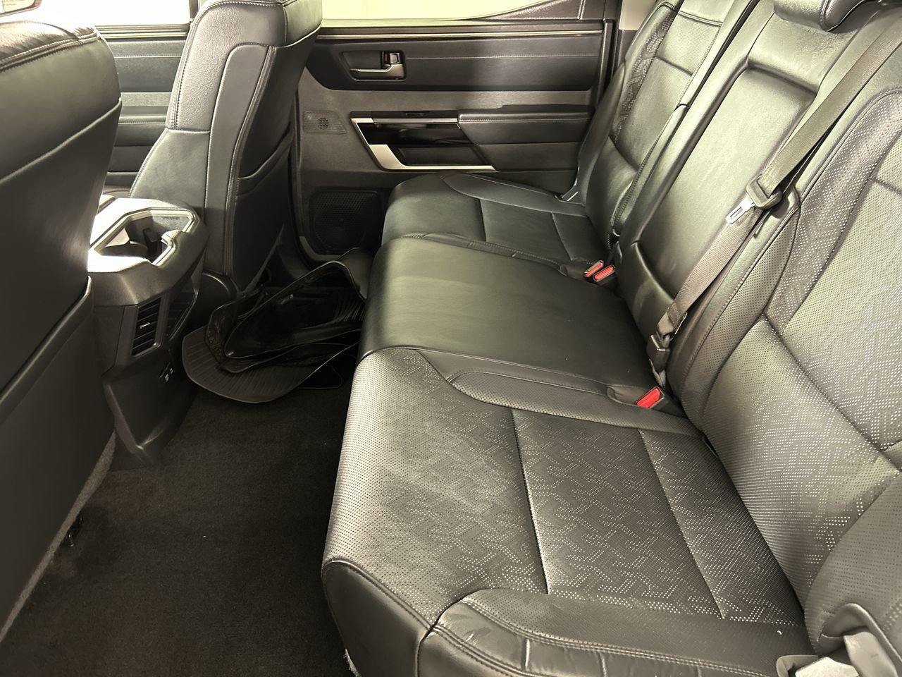 Used 2024 Toyota Tundra Limited AWD/4WD image 23