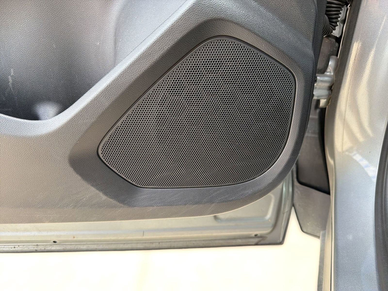 Used 2023 Chevrolet TrailBlazer RS w/ Convenience Package image 22