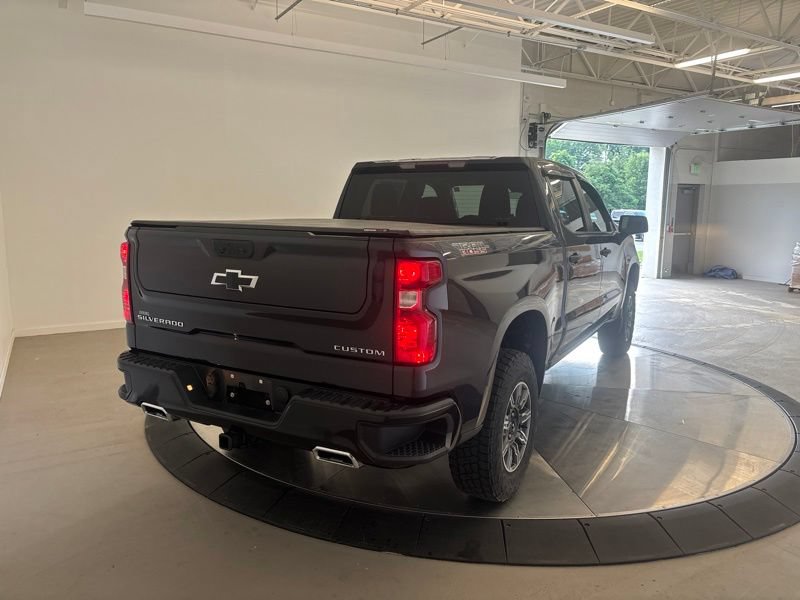 Used 2024 Chevrolet Silverado 1500 Custom Trail Boss AWD/4WD image 4