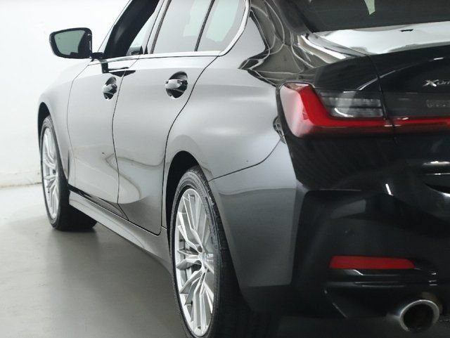 Used 2023 BMW 330i xDrive Sedan w/ Premium Package AWD/4WD image 42