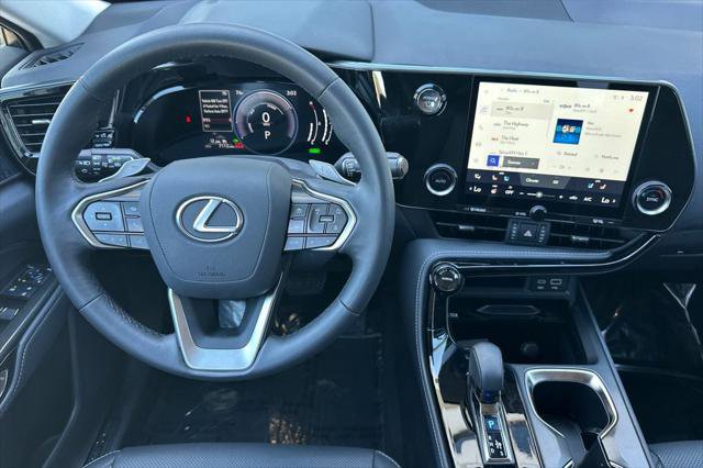 Certified 2025 Lexus NX 350h AWD w/ Accessory Package (2T) image 17