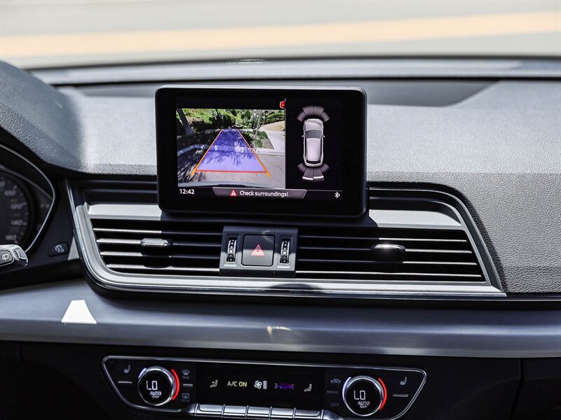 Used 2020 Audi SQ5 Premium w/ Convenience Package AWD/4WD image 19