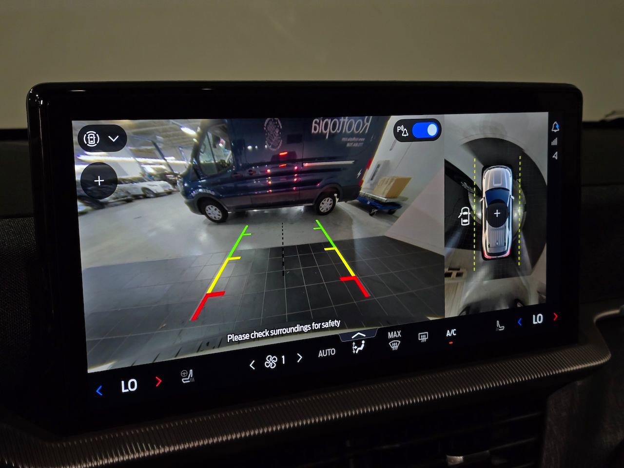 New 2026 Ford Explorer Platinum image 29