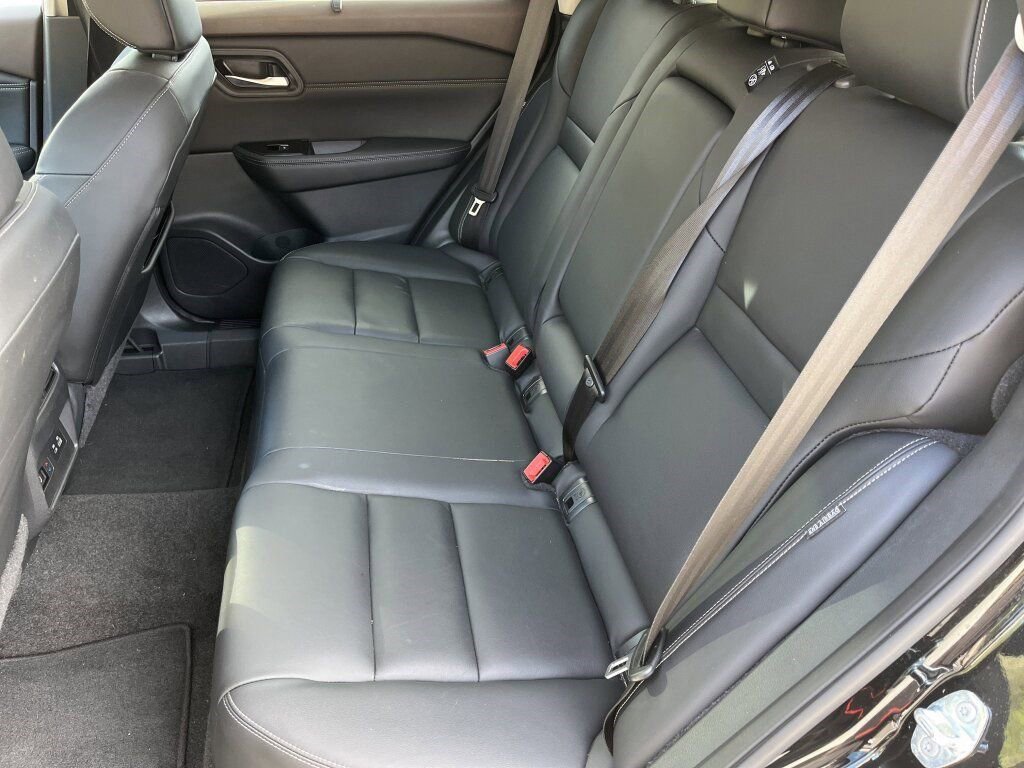 Certified 2023 Nissan Rogue SL w/ SL Premium Package image 25