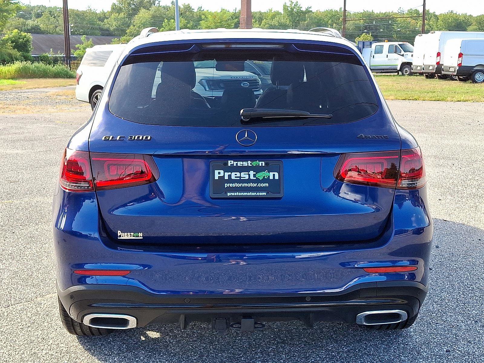 Used 2021 Mercedes-Benz GLC 300 4MATIC image 5