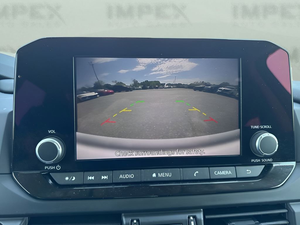 Used 2024 Nissan Pathfinder S AWD/4WD image 18