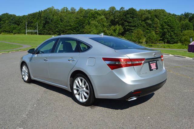Used 2014 Toyota Avalon Limited FWD image 6