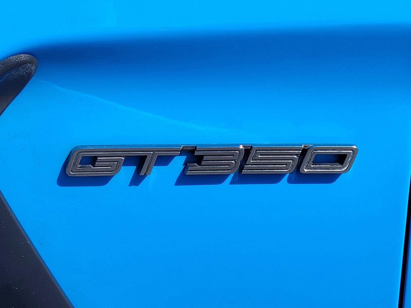 Used 2017 Ford Mustang Shelby GT350 w/ Electronics Package RWD image 12