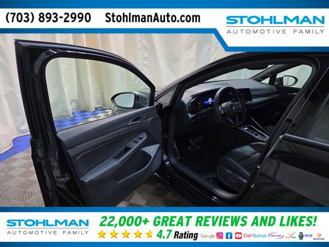 Used 2023 Volkswagen Golf R image 11