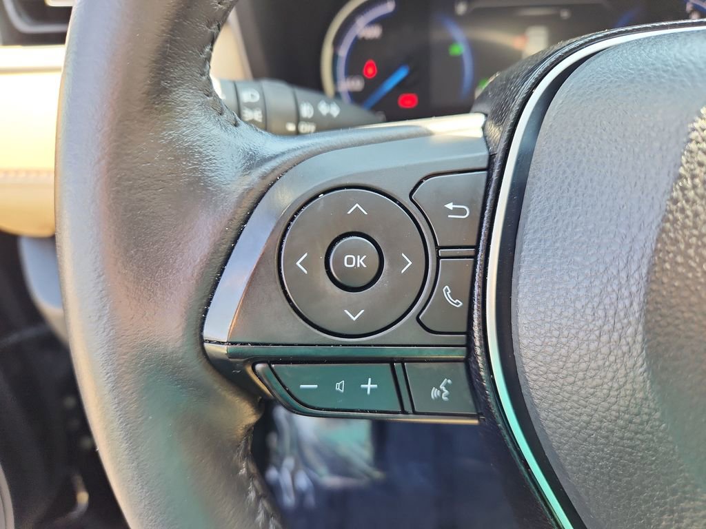 Used 2021 Toyota RAV4 Limited AWD/4WD image 19