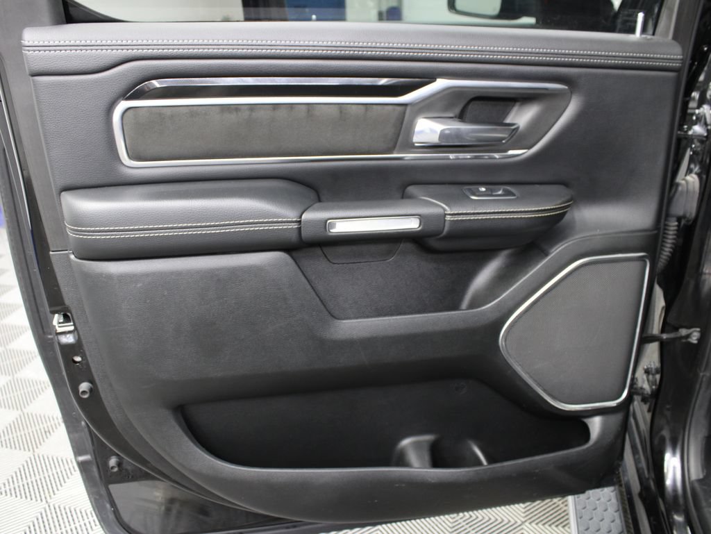 Used 2019 RAM 1500 Laramie AWD/4WD image 64