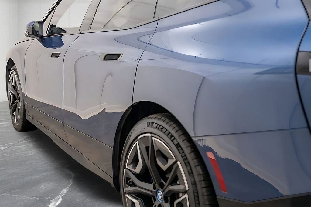 Used 2025 BMW iX M60 image 9