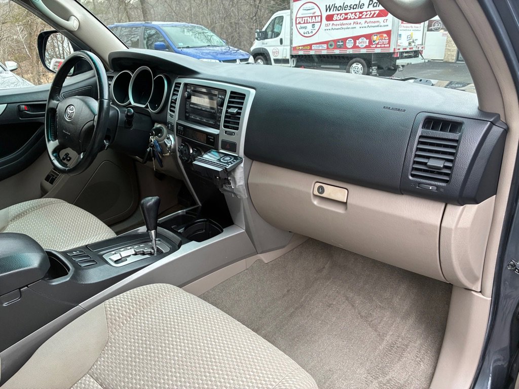 Used 2007 Toyota 4Runner SR5 image 19