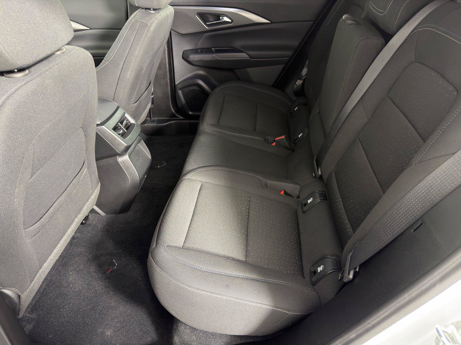 Certified 2025 Chevrolet Equinox EV LT FWD image 18