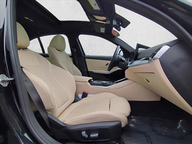 Used 2023 BMW 330i xDrive Sedan w/ Driving Assistance Package image 21