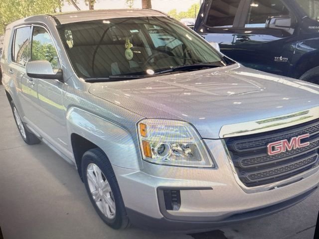 Used 2017 GMC Terrain SLE FWD image 4