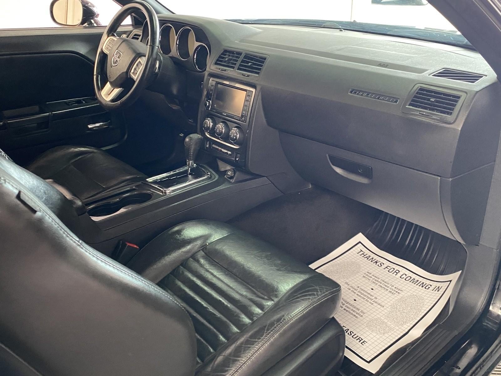 Used 2013 Dodge Challenger SXT RWD image 8