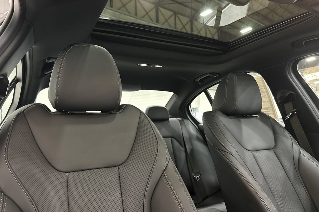 Used 2024 BMW 330e w/ Convenience Package RWD image 18