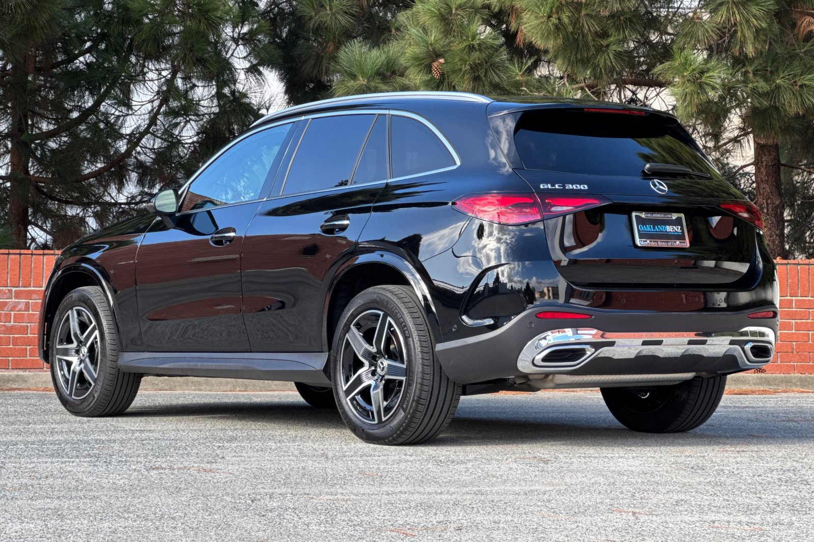 Certified 2026 Mercedes-Benz GLC 300 image 6