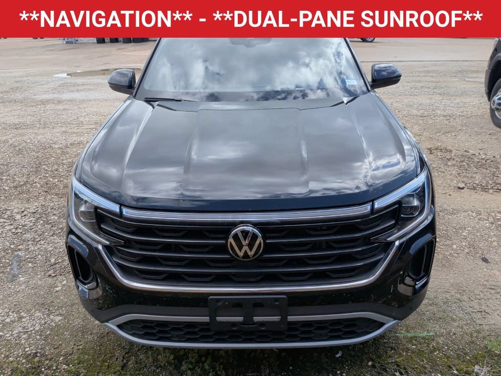 Used 2024 Volkswagen Atlas Cross Sport SEL AWD/4WD image 2