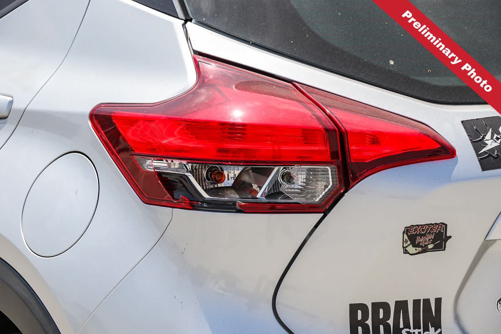 Used 2019 Nissan Kicks SV FWD image 9