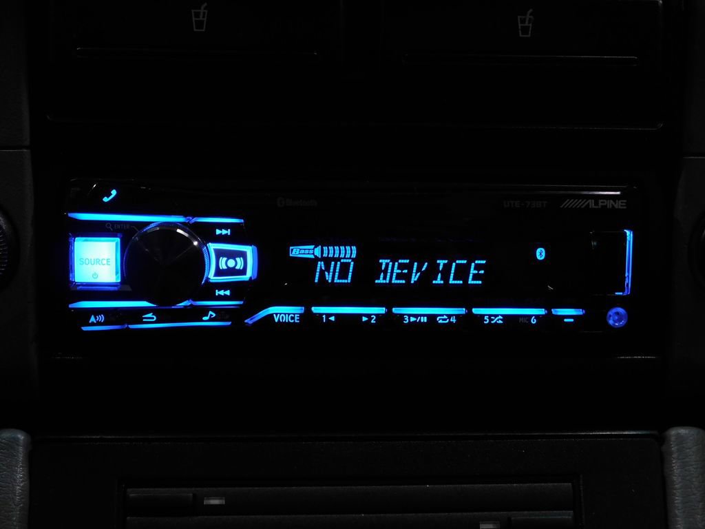 Used 2001 Porsche 911 Carrera 4 image 64