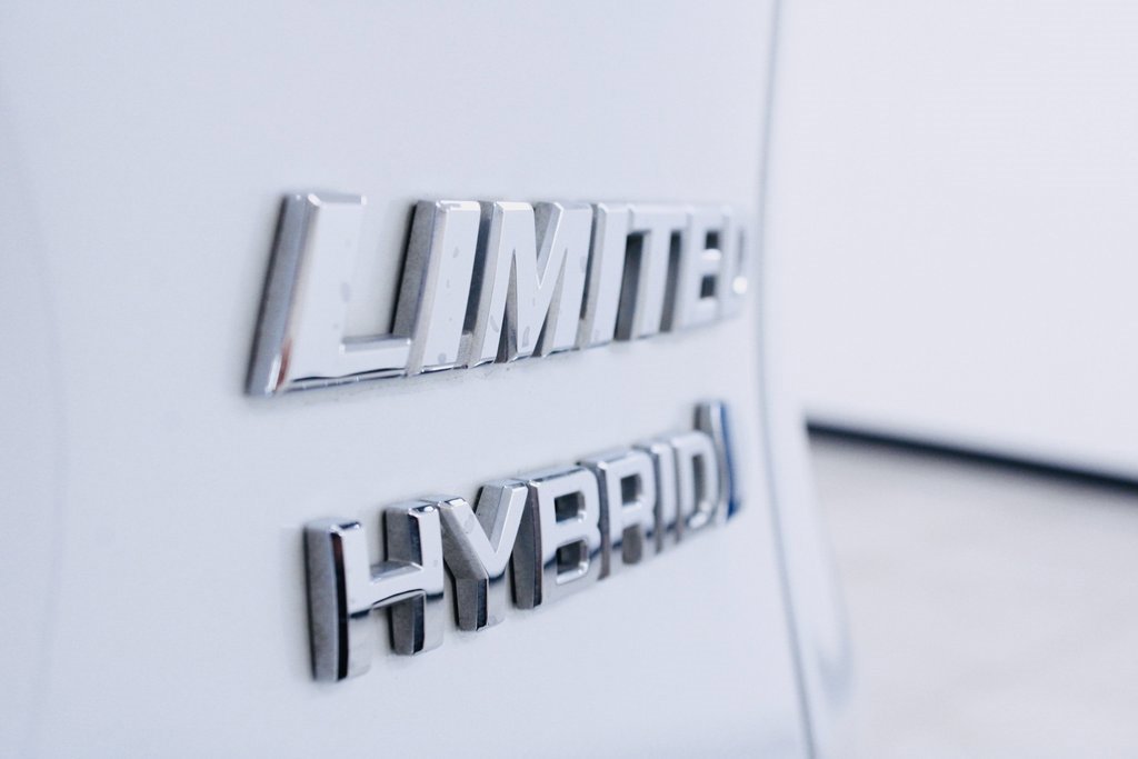 Used 2024 Toyota RAV4 Limited image 7