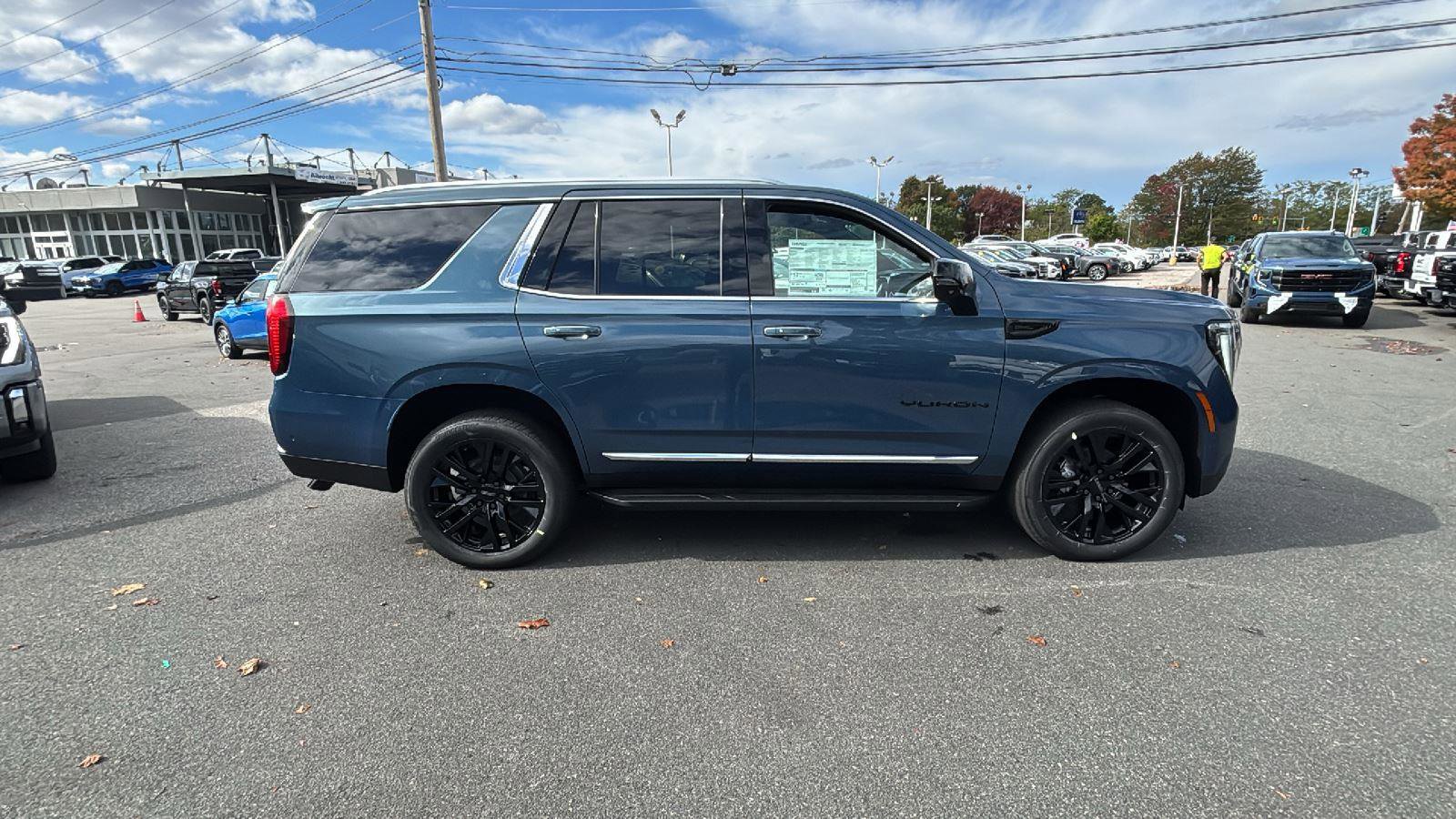 New 2026 GMC Yukon Elevation w/ LPO, Elevation Black Package image 8