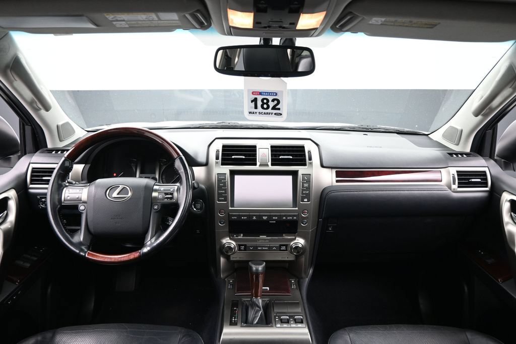 Used 2016 Lexus GX 460 w/ Premium Package AWD/4WD image 22