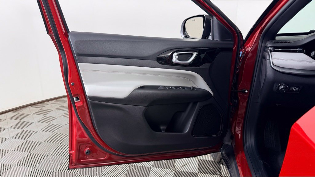 New 2026 Jeep Compass Limited AWD/4WD image 12