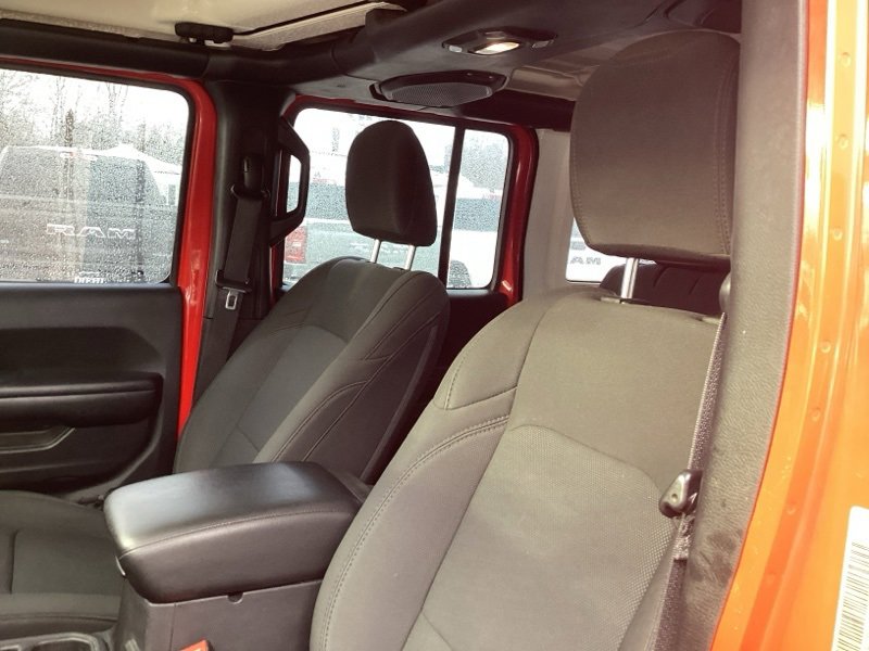 Used 2018 Jeep Wrangler Unlimited Sport image 20