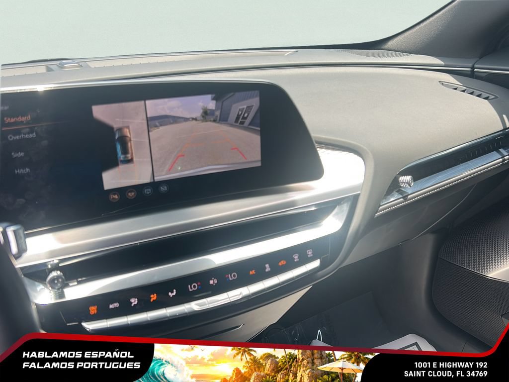 Certified 2025 Cadillac Lyriq Luxury w/ LPO, Floor Liner Package AWD/4WD image 20