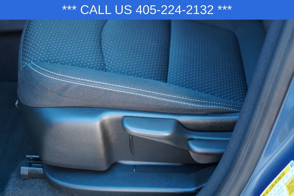 Used 2024 GMC Terrain SLE image 17