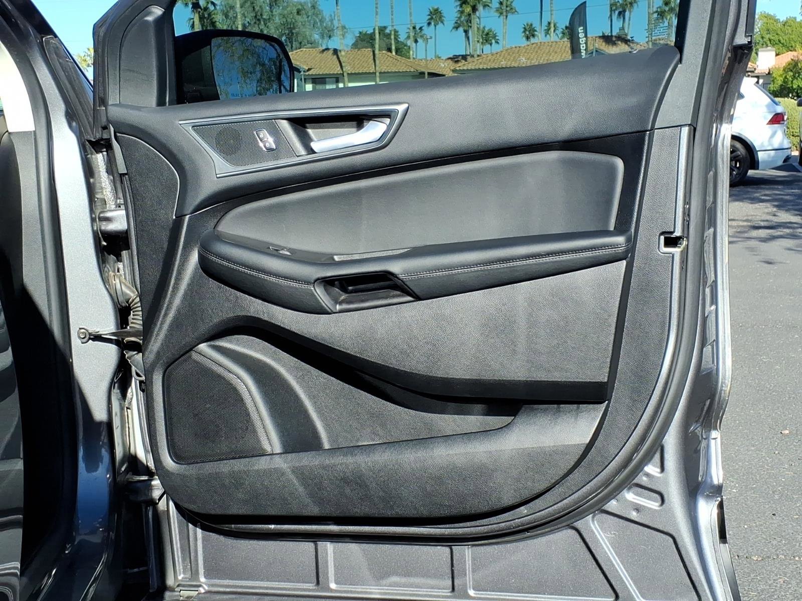 Used 2024 Ford Edge SE image 13