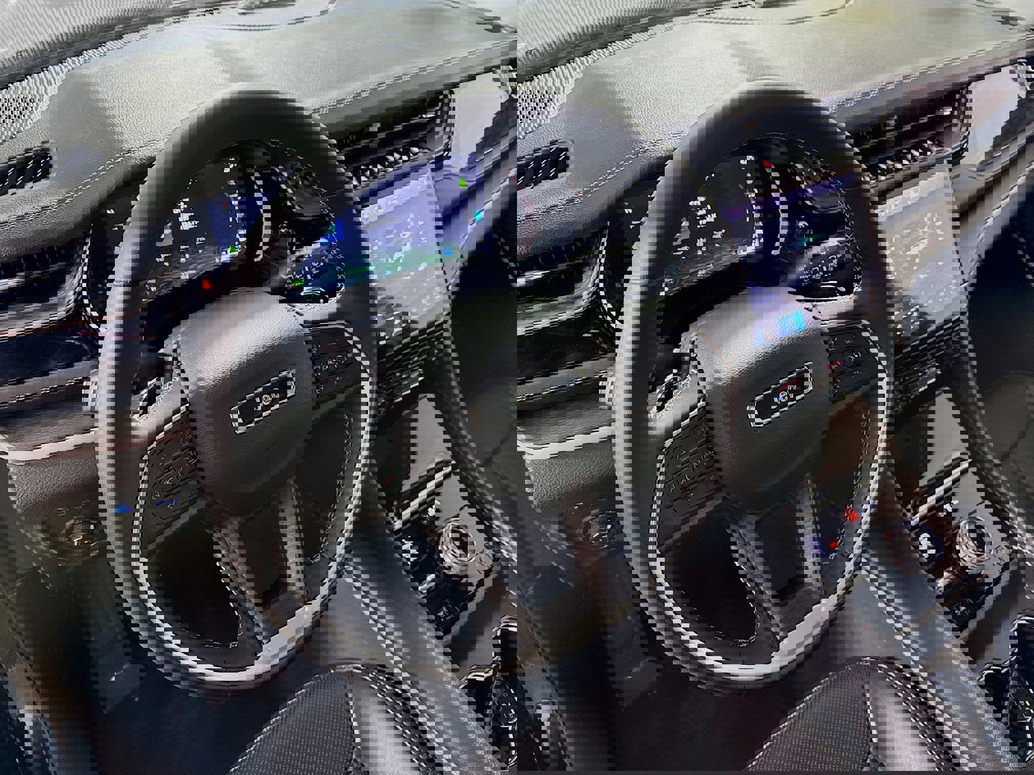 Used 2023 Jeep Grand Cherokee 30th Anniversary image 24