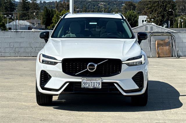 Used 2025 Volvo XC60 T8 Ultra w/ Protection Package Premier AWD/4WD image 8