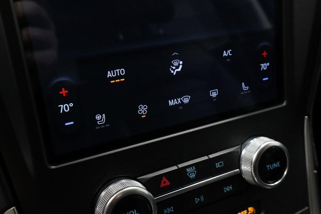 Used 2022 Ford Edge SEL w/ Convenience Package image 32