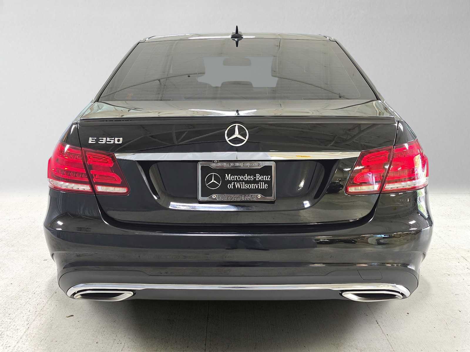 Used 2016 Mercedes-Benz E 350 Sedan image 4