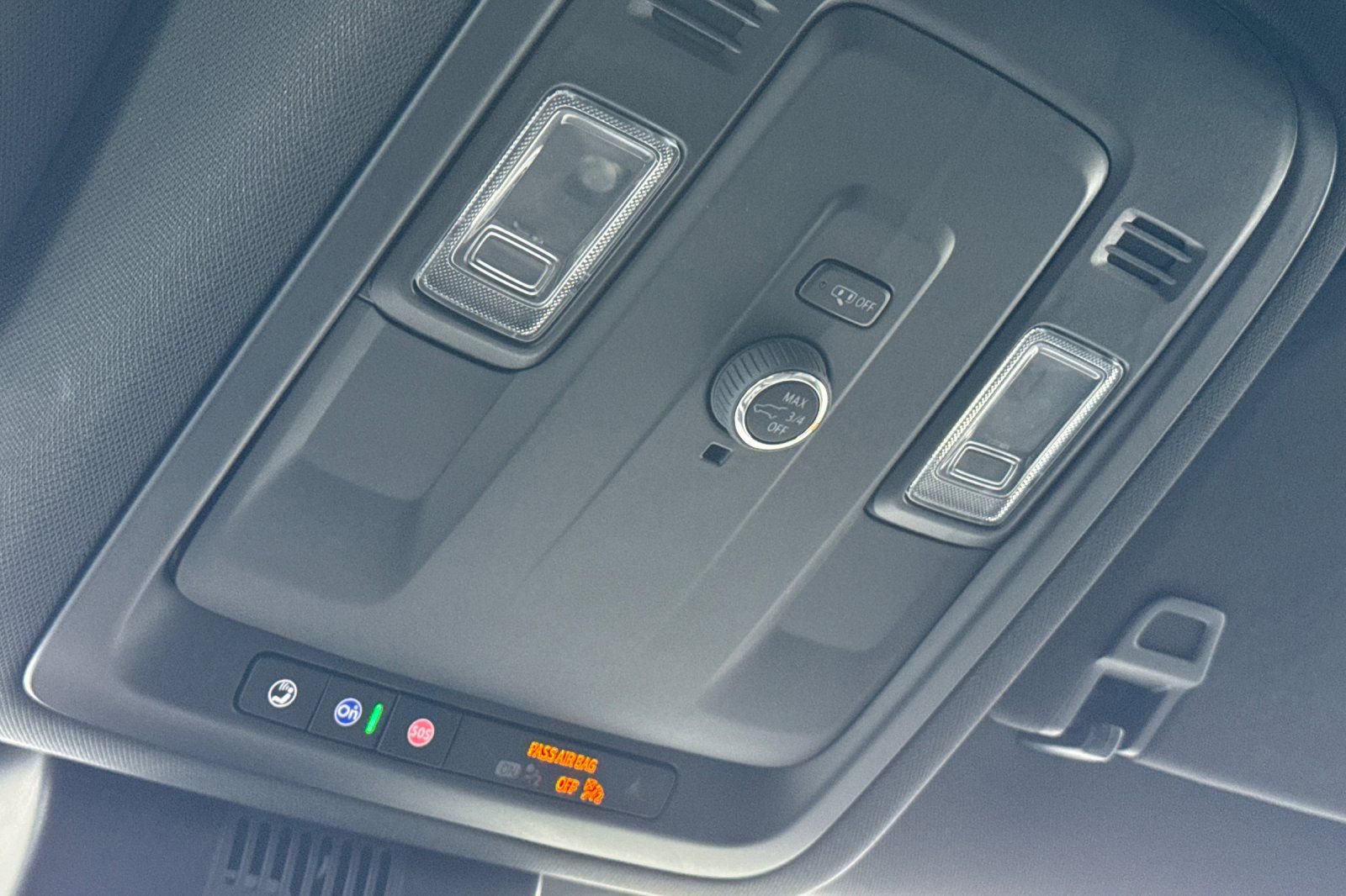 Used 2025 Chevrolet Suburban Z71 AWD/4WD image 20